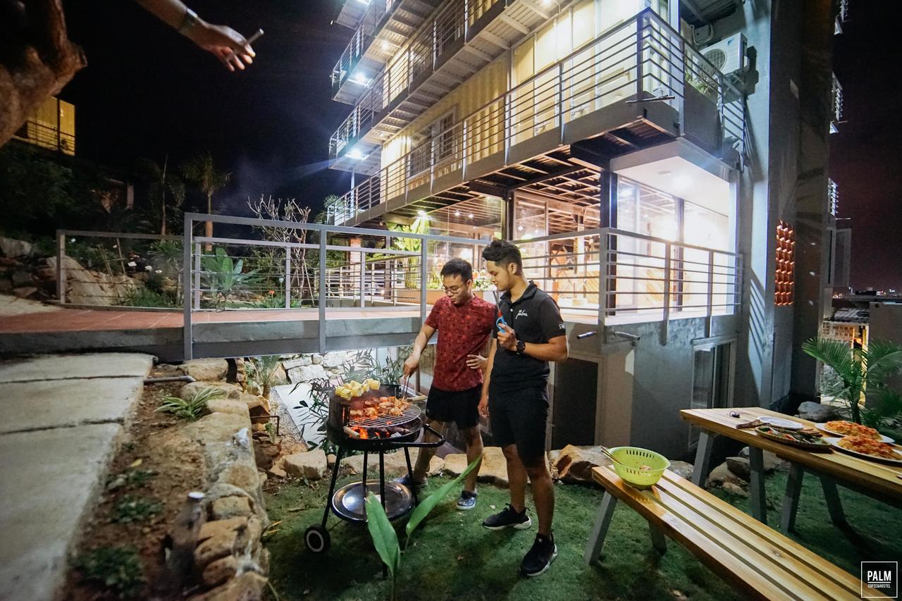 Palm Hostel & Coffee На Транг Екстериор снимка